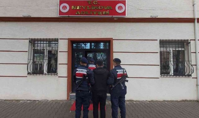 30 bin lira değerinde kablo çalan 6 kişiden 3'ü yakalandı