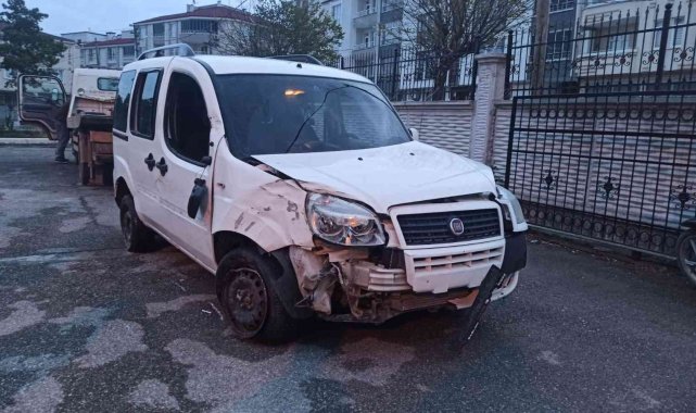 'Dur' ihtarına uymayarak kaçan araç sulama kanalına uçtu: 3 yaralı