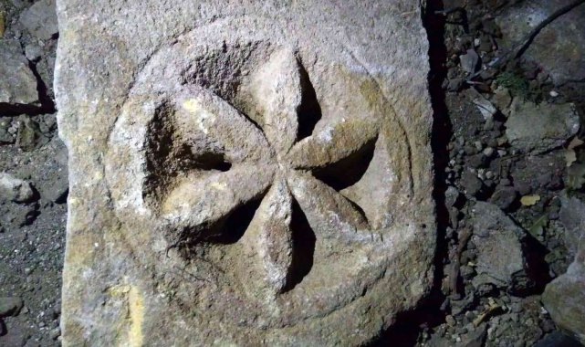 'Güneş Tapınağı' kaçak kazıda ortaya çıktı