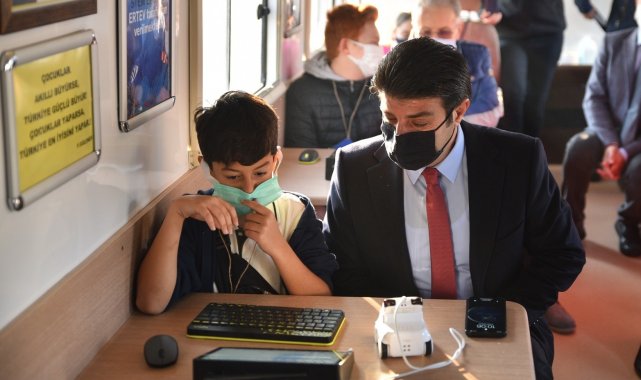 'Mavi Nefes' otobüsü Bursa'da