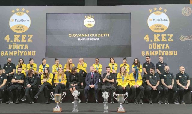 4. kez Dünya Şampiyonu olan VakıfBank, medyayla buluştu