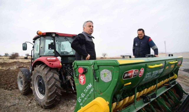 53 çiftçiye 20 ton ekmeklik buğday tohumu dağıtıldı