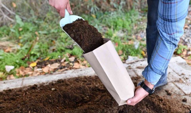 670 kilogram atık, doğal gübreye dönüştü