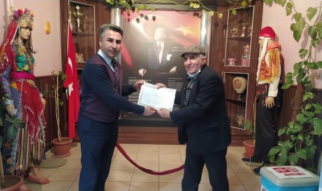 70 yaşında lise diplomasını aldı