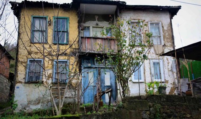 700 yıllık köyün tarihe tanıklık eden evleri