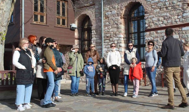 700 yıllık Orhan Camii'ne turist akını