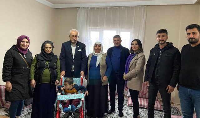 9 yaşındaki Nazlı, 6 yaşındaki Arda'nın hayalini gerçekleştirdi