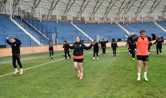 ABB FOMGET Kadın Futbol Takımı yeni sezonda iddialı