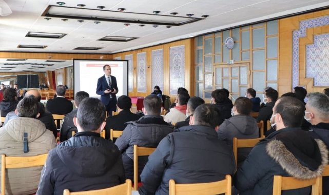 Acil sağlık hizmetleri personeline, &quot;Ambulans Kazalarının Önlenmesi ve Kış Tedbirleri&quot; konulu eğitim