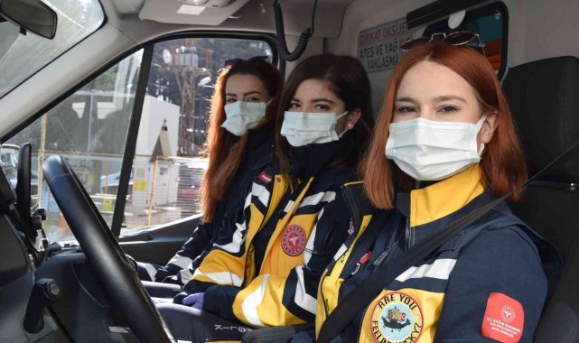 Acil tıp teknisyeni kadınlar saniyelerle yarışarak can kurtarıyor