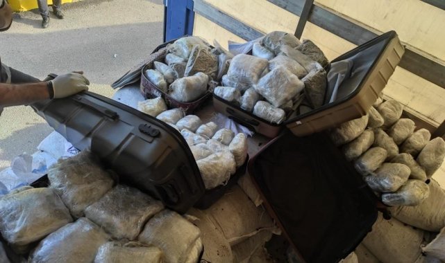 Adana'da 65 kilo 137 gram esrar ele geçirildi