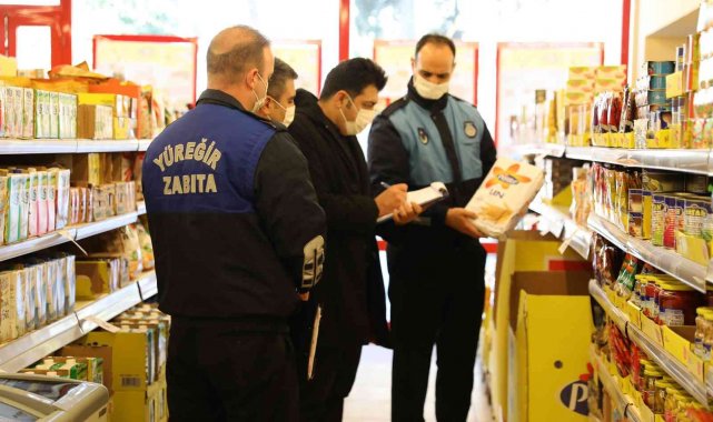 Adana&#039;da zabıtadan fahiş fiyat denetimi