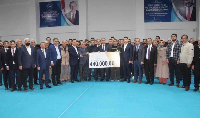 Adıyaman'da 74 spor kulübüne yardım