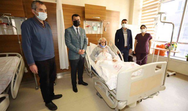 Adıyaman'da ilk kez endokospik ventrikül içi tümör ameliyatı yapıldı