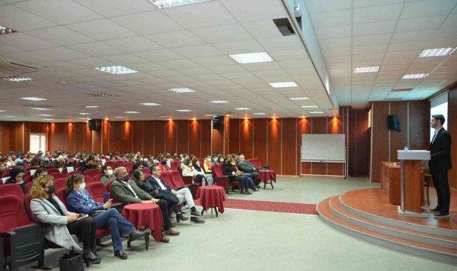 ADÜ&#039;de öğrencilere madde bağımlılığı anlatıldı