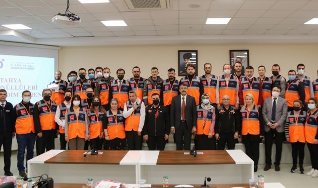 AFAD gönüllüleri sertifikalarını aldı