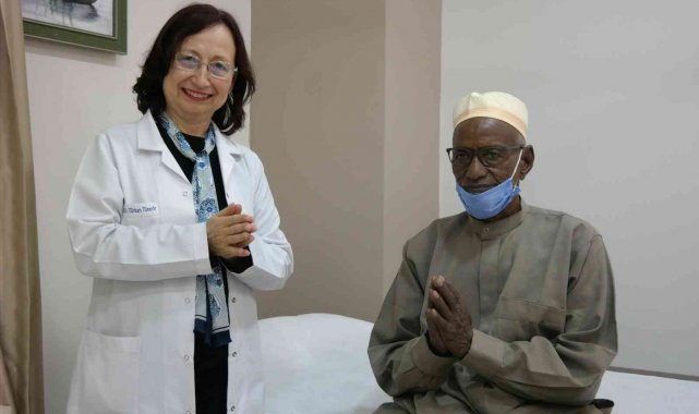 Afrikalı hasta şifayı Eskişehir&#039;de buldu