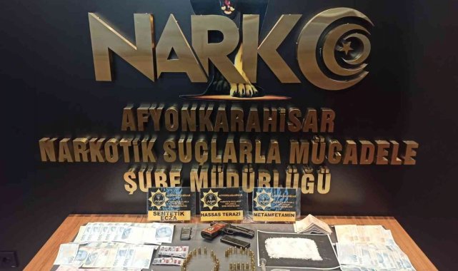 Afyonkarahisar'da torbacılara yönelik operasyon: 3 gözaltı