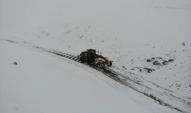 Ağrı'da 237 köy yolu kar nedeniyle ulaşıma kapandı