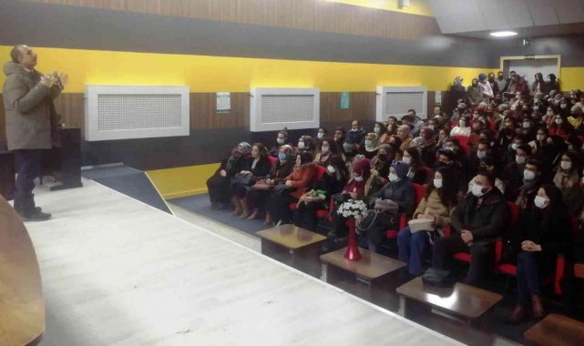 Ağrı&#039;da öğretmenlere yönelik seminerler düzenleniyor