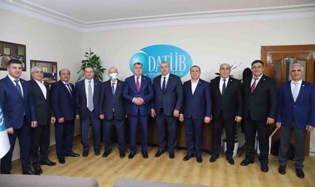 Ahıska Türklerinden birlik beraberlik kongresi