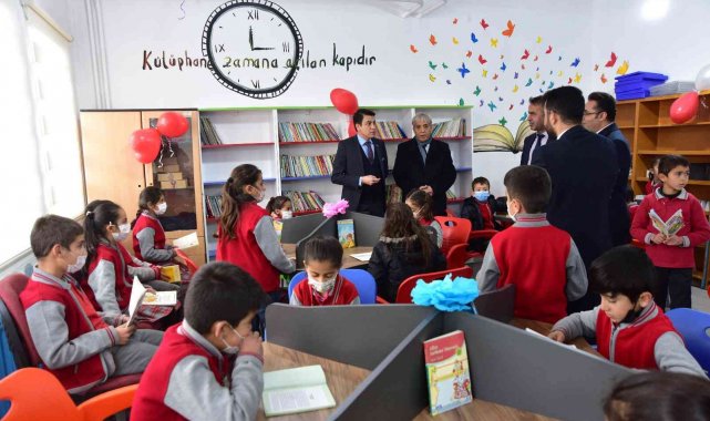 Ahlat'ta kütüphane açılışı