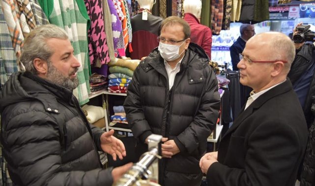 AK Parti kadroları Bursa&#039;da sıkılmadık el, çalınmadık kapı bırakmıyor