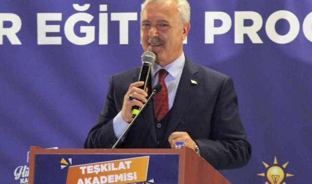 AK Parti'de "Teşkilat Akademisi İzmir Eğitim Programı" tamamlandı