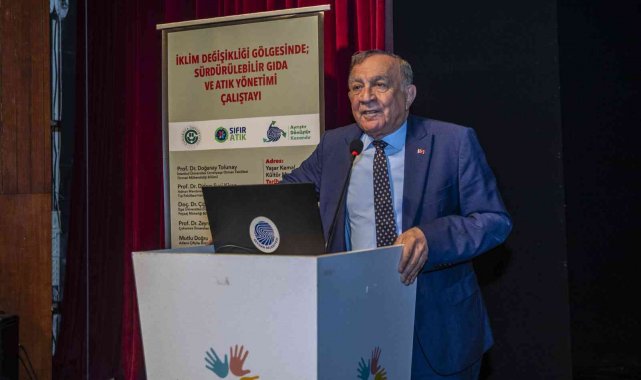 Akay: &quot;Tüketen toplumlar üreten toplumların atık deposu haline geldi&quot;