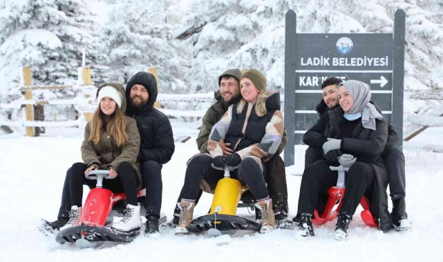 Akdağ'dan kartpostallık kar manzaraları