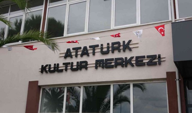 AKM yenilenen yüzüyle kapılarını açıyor