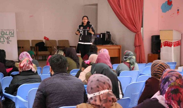 Aksaray'da annelere narkotik eğitimi verildi