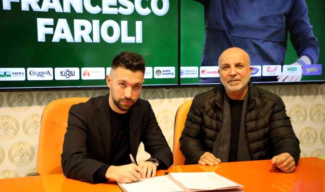 Alanyaspor, Francesco Farioli ile 2.5 yıllık sözleşme imzaladı