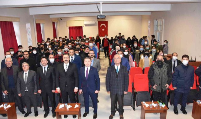 ALKÜ Rektörü Kalan, liseli öğrencilerle bir araya geldi