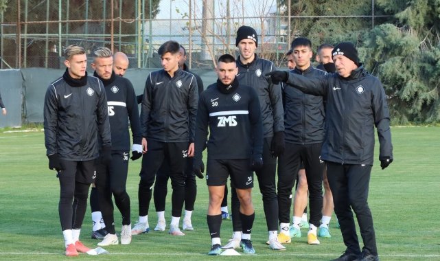 Altay ve Kasımpaşa, 57 yıl sonra Süper Lig&#039;de karşılaşacak