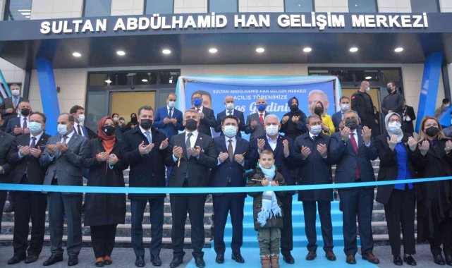 Altıeylül'de Sultan Abdülhamid Han Gelişim Merkezi hizmete açıldı