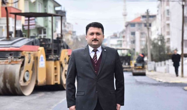 Altıeylül'ün yolları yenilenip iyileştiriliyor