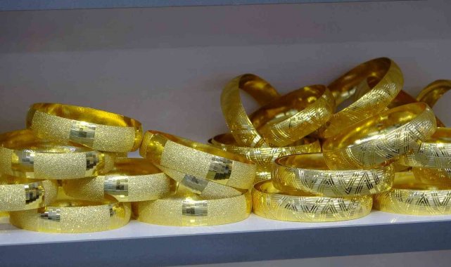 Altın fiyatları artınca vatandaş imitasyona yöneldi