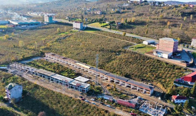 Altınordu'da oto galericiler sitesinde çalışmalar sürüyor