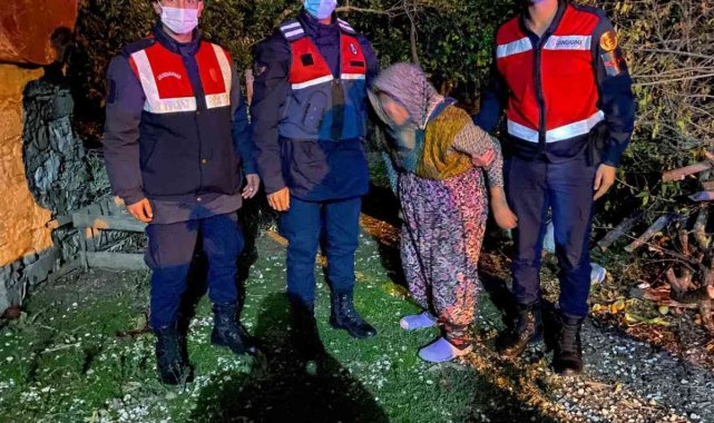 Alzaymır hastası kayıp kadın jandarma tarafından bulundu