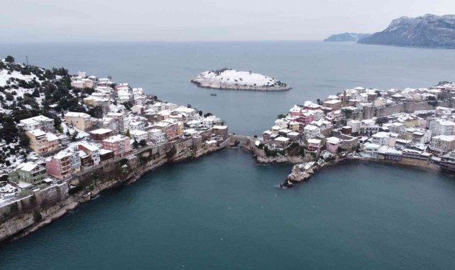 Amasra'da kar manzarası havadan görüntülendi