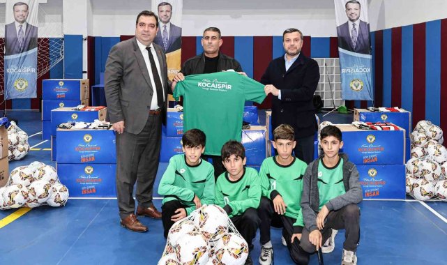 Amatör spor kulüplerine malzeme desteği