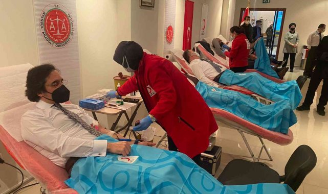 Anadolu Adliyesi&#039;nde kan bağışı kampanyası başlatıldı