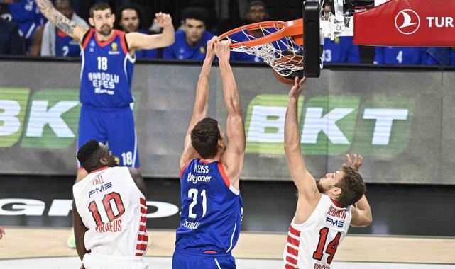 Anadolu Efes&#039;in konuğu Barcelona