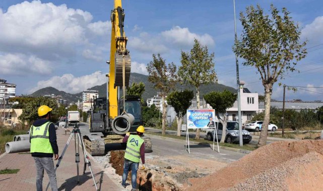Anamur'da kanalizasyon ve yağmursuyu hattı çalışması