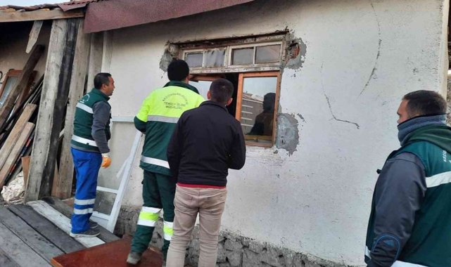 Ankara'da metruk yapı yıkıldı