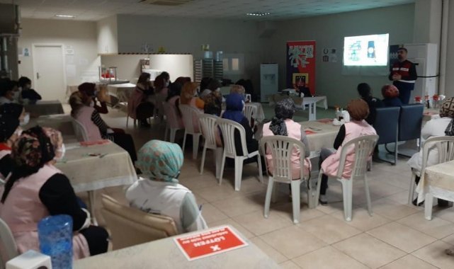 Anne ve anne adaylarına narkotik eğitimi