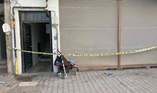 Annelerinin evde bıraktığı 3 çocuk çıkan yangında hayatını kaybetti