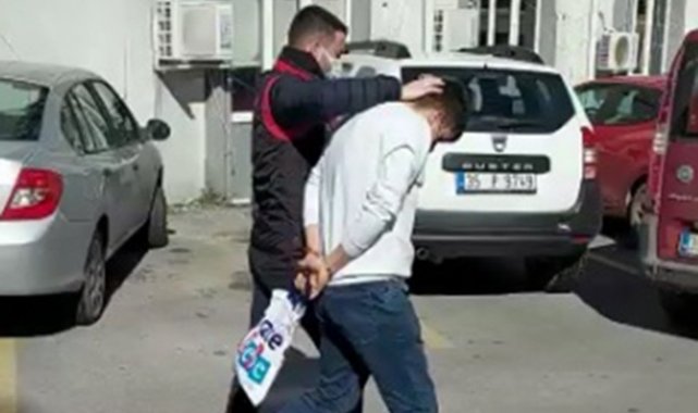 Annesini bıçaklayarak öldürdüğü iddia edilen zanlı tutuklandı