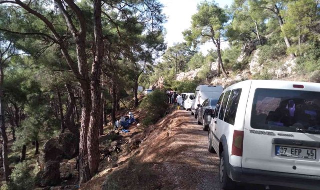 Antalya'da ormanlık alanda kafasından silahla vurulmuş ceset bulundu